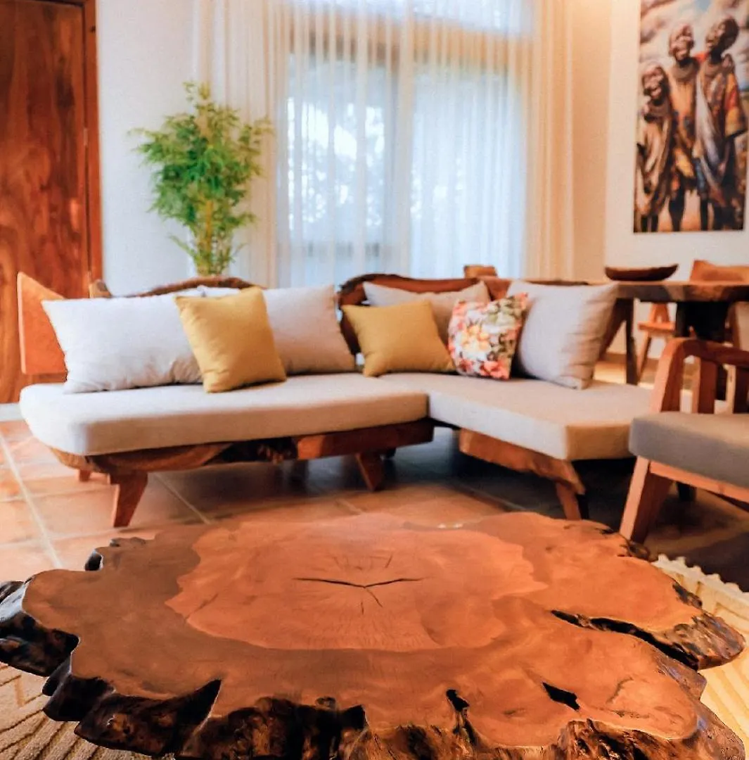 Lonartisan Residence Kampala Uganda Апартаменты